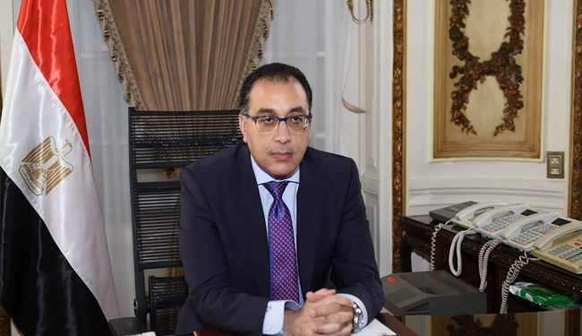 رئيس الوزراء يكشف موعد وصول الدفعة الثانية من مشروع رأس الحكمة