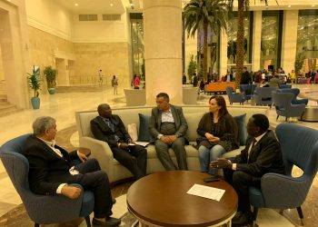 وفد حكومي أوغندي يزور مدينة صناعة الجلود بالعاشر من رمضان