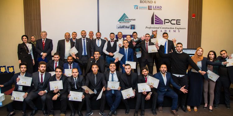 بالصور .. احتفالية أكاديمية PCE بتخريج دفعة جديدة من المهندسين