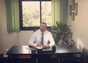 الدكتور وليد السويدي يكتب : ” نمبر وان ” والمجد المُزيف