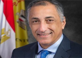 “المركزي” يطلق مبادرة جديدة لرفع الحظر عن الأفراد المتعثرين