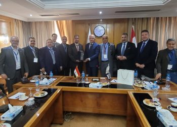 اتحاد الصناعات  يبحث فرص التعاون مع  وفد جمعية رجال الأعمال البحرينية