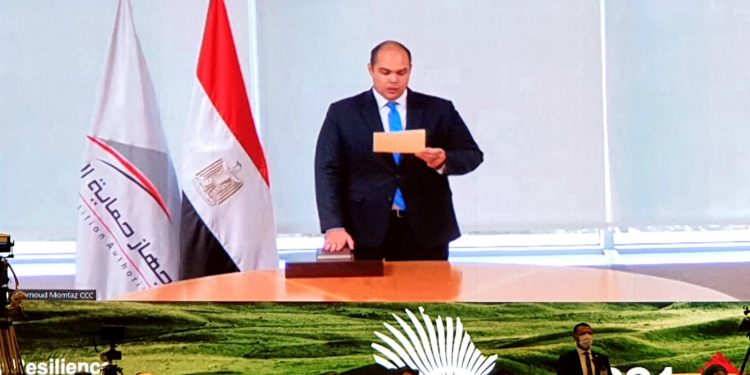 محمود ممتاز  يؤدي اليمين القانونية مفوضًا بمفوضية تنظيم المنافسة بالكوميسا