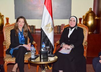 وزيرة الصناعة ونظيرتها الإسبانية تبحثان سبل تعزيز التعاون  فى مجالات الاقتصاد  والاستثمار