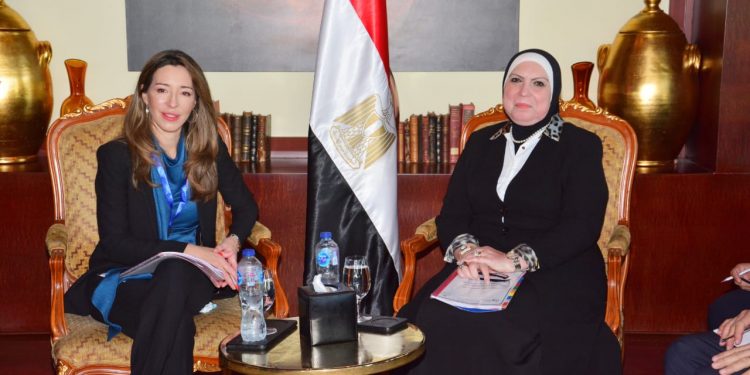 وزيرة الصناعة ونظيرتها الإسبانية تبحثان سبل تعزيز التعاون فى مجالات الاقتصاد والاستثمار