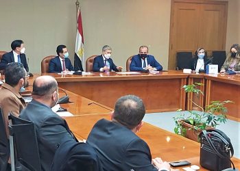 "التمثيل التجارى" يبحث مع رئيس اتحاد المستوردين الكوريين تعزيز الشراكة