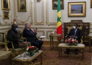 التصديري للأدوية يبحث إنشاء مصنع للدواء في السنغال