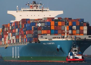 الحكومة تطلق المرحلة السابعة من مبادرة السداد الفوري لمستحقات المصدرين