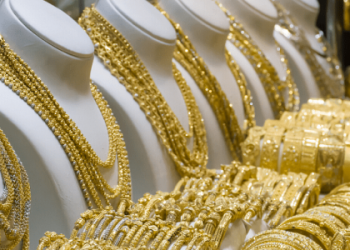 الجمارك : ضبط محاولة لتهريب مشغولات ذهبية ومجوهرات