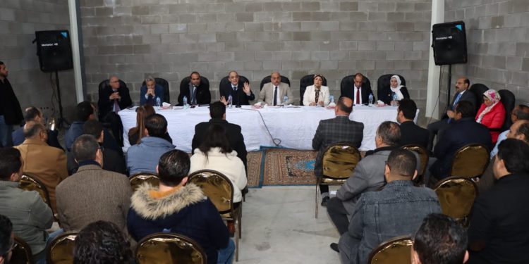 بالصور .. رئيس التنمية الصناعية يبحث مشكلات صغار المستثمرين في مرغم وبرج العرب