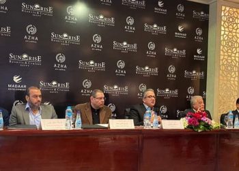 وزير السياحة يبحث نسب الإنجاز في المشروعات السياحية غير المكتملة بشرم الشيخ ونبق