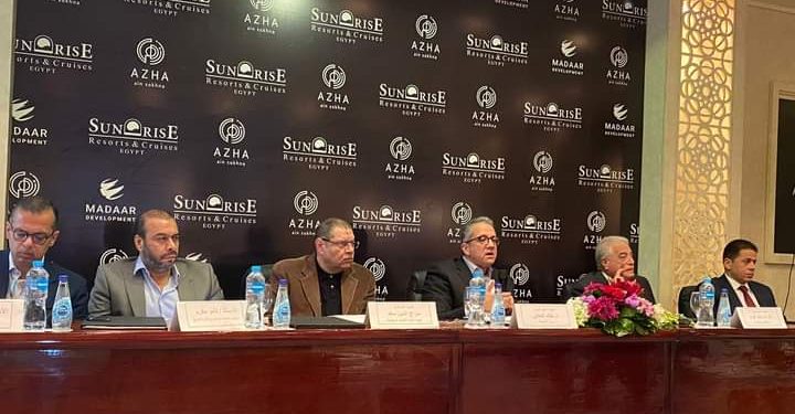 وزير السياحة يبحث نسب الإنجاز في المشروعات السياحية غير المكتملة بشرم الشيخ ونبق