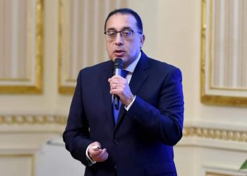 مدبولي : توجيهات رئاسية بتوفير رصيد احتياطي دائم لا يقل عن 3 – 6 أشهر من السلع الأساسية