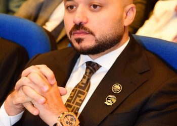 “الجارحي ” تتقدم للاستحواذ على كامل أسهم الوطنية للزجاج والبلور