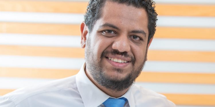 خبير يحدد أسس اختيار شركات التسويق: ابتعدوا عن الفري لانسرز