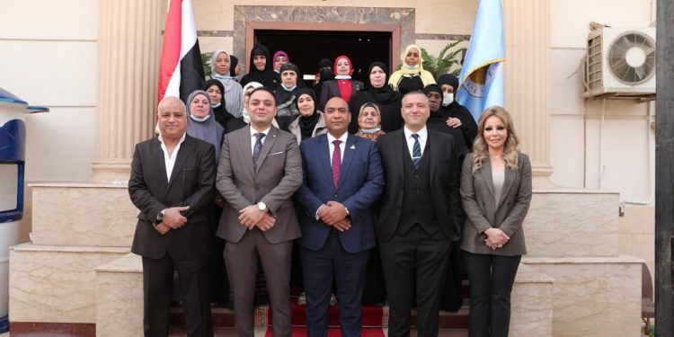 بالصور.. حزب الشعب الجمهوري يحتفل بعيد الأم ويكرم الأمهات المثاليات