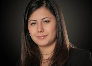 النساجون الشرقيون تفتتح أول مشروعاتها للطاقة المتجددة  في الأسكندرية