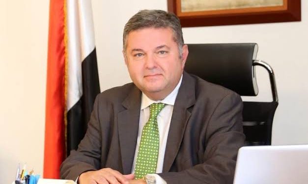 وزير قطاع الأعمال : 200 مليون دولار لتطوير “راكتا” للورق