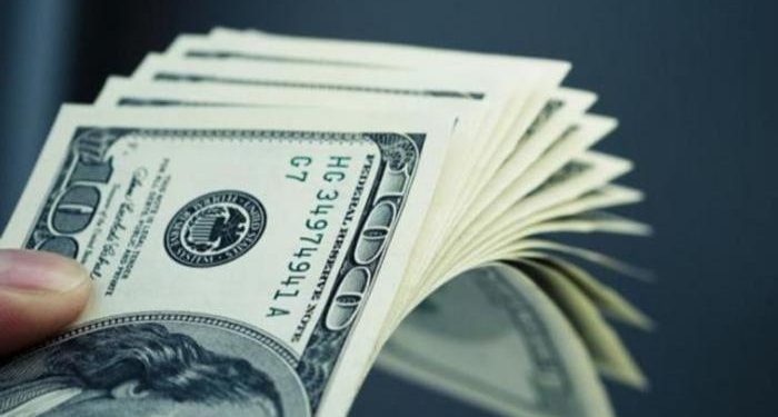 عاجل .. تعرف على سعر الدولار في البنوك حالياً بعد قرارات "المركزي"