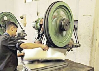 الفيومي: المشروعات الصغيرة والمتوسطة تُشكل شريان الاقتصاد وتوفر 75% من فرص العمل في مصر