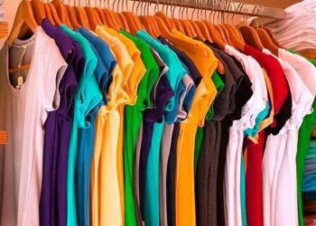 شعبة الملابس: زيارة أسواق الجملة في باريس للاطلاع على خطوط الموضة العالمية