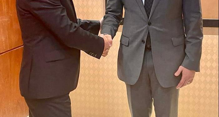 وزير السياحة يبحث مع السفير الإيطالي بالقاهرة دفع مزيد من الحركة السياحية الوافدة لمصر