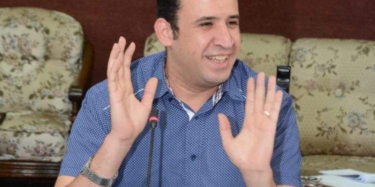 فتوح يطالب بإلغاء العمل بالمستندات البنكية