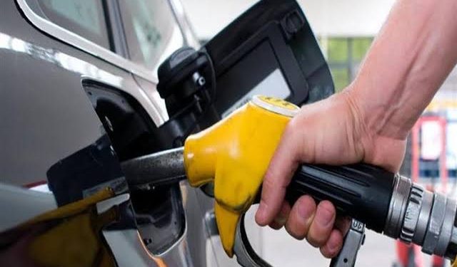 عاجل .. زيادة أسعار البنزين .. و400 جنيه ارتفاعا في سعر المازوت للمصانع