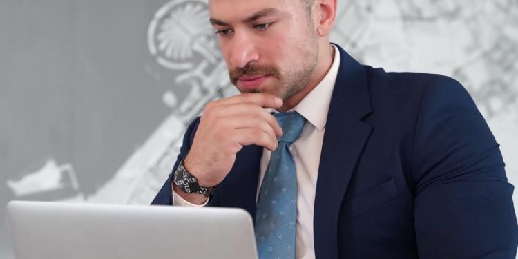 حمود : العقارات أكثر القطاعات صلابة في مواجهة الأزمات