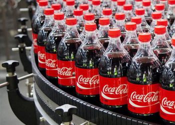 “كوكاكولا” ترفع أسعار منتجاتها 150 قرشاً 