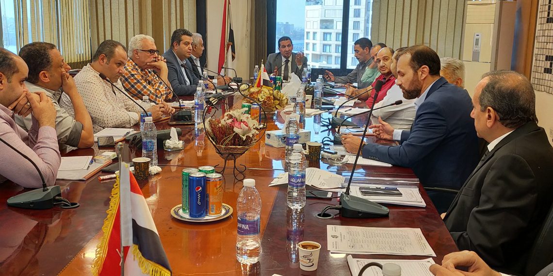 وفد "غرفة صناعة الجلود" يقدم واجب التعازي للقوات المسلحة الليبية في ضحايا إعصار "دانيال"