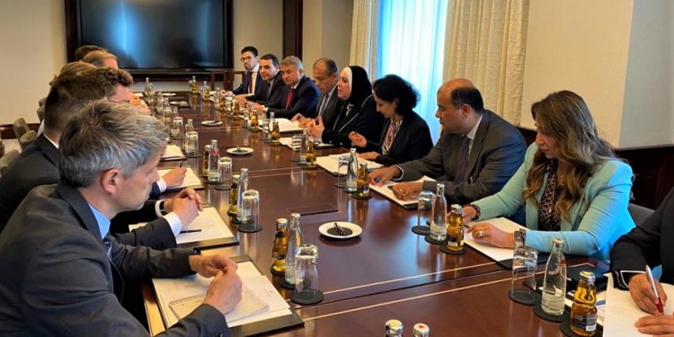 وزيرة الصناعة : فرص استثمارية متميزة في مصر في مجالات إنتاج السيارات التقليدية و الكهربائية