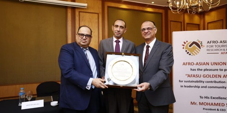 الرئيس التنفيذي لـ "سيجنفاي مصر" يفوز بجائزة الشخصية الأكثر تميزاً في التنمية المستدامة والعمل المجتمعي