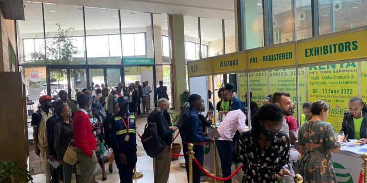 21 شركة مصرية تشارك بأكبر معرض للمستلزمات الطبية في شرق أفريقيا