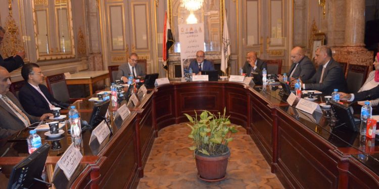 غرفة الملابس الجاهزة توقع بروتوكول تعاون مع جامعة عين شمس لدعم أنشطة البحوث والتدريب