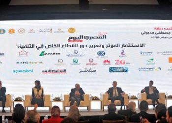 هشام عرفات: يجب فصل الملكية عن التشغيل ودعم القطاع الخاص في مجالات أخري غير العقارات