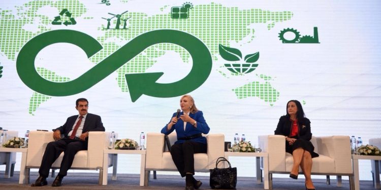 ٥٠٠ مليار دولار لتمويل السندات الخضراء والاهتمام بالمشروع الأخضر