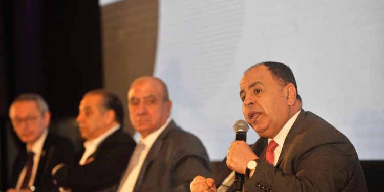 وزير المالية: 8 مليارات دولار فاتورة الاستيراد الشهرية  في مصر