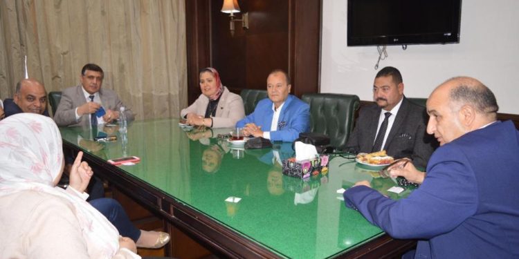 النقل الدولي : توفير تدريب لخريجي "تجارة الإسكندريه" بالشركات التابعة