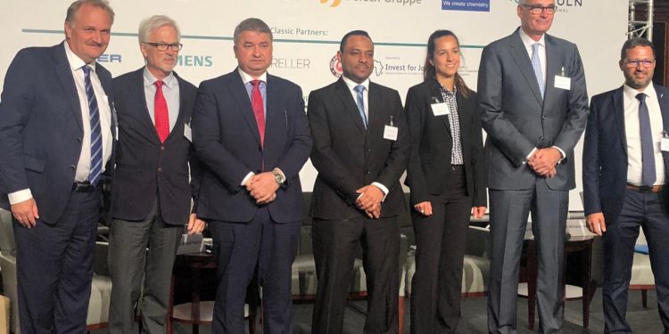 تحديث الصناعة