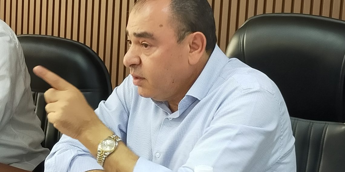 م.عبدالغني الأباصيري: أكثر من 10 جهات تشن حملات تفتيشية على مصانع "15 مايو" و ممارسات بعض الموظفين تهدد حركة الإنتاج