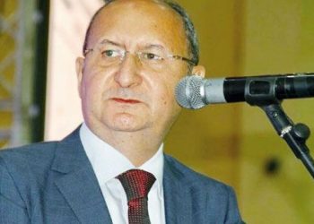 صناع مصر ينعي المهندس عمرو نصار وزير الصناعة الأسبق