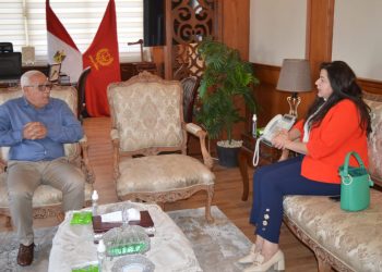 محافظ بورسعيد يبحث التعاون مع رئيس قطاع العلاقات الحكومية فى شركة أمازون