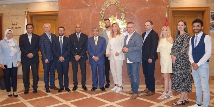 غرفة القاهرة تبحث مع وفد بولندي زيادة التبادل التجاري والإستثماري