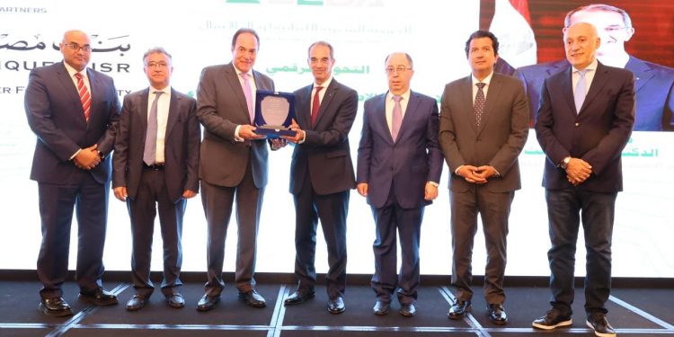 «المصرية اللبنانية» تشيد باستراتيجية مصر للتحول الرقمي في بناء اقتصاد ومجتمع رقمي