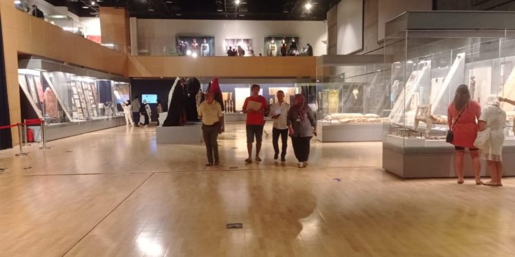 وزير الاتحاد الأوروبي للطاقة يزور المتحف القومي للحضارة المصرية