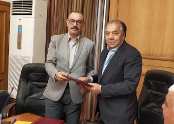 بالصور .. بروتوكول تعاون بين غرفة الصناعات الكيماوية و "الكفاية الإنتاجية" لتوفير العمالة المدربة