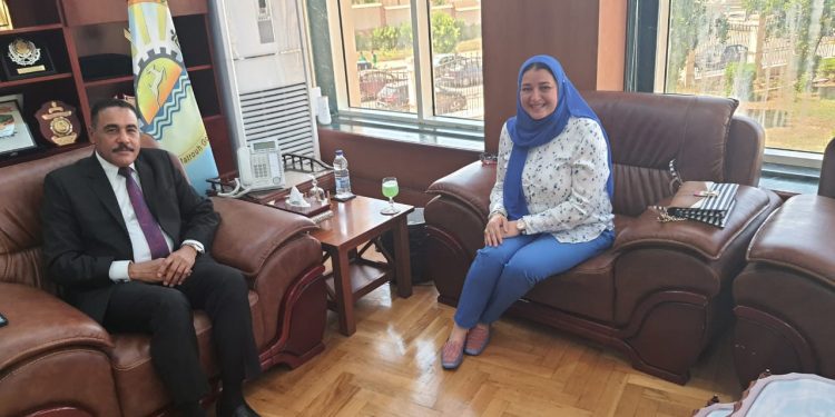محافظ مطروح يبحث مع رئيسة "العربي لسيدات الأعمال" زيادة الصادرات وإقامة معرض دائم بسعر الجملة