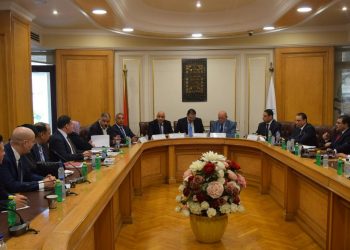 “التموين” وغرفة القاهرة” يتابعان خطة الاستعداد لتنظيم معرض “أهلًا مدارس”