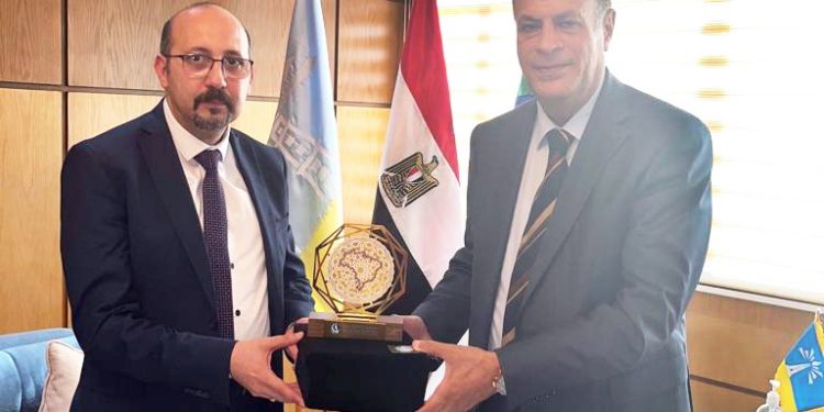 أبو قير للأسمدة تتعاون مع الغرفة العربية البرازيلية لزيادة صادراتها